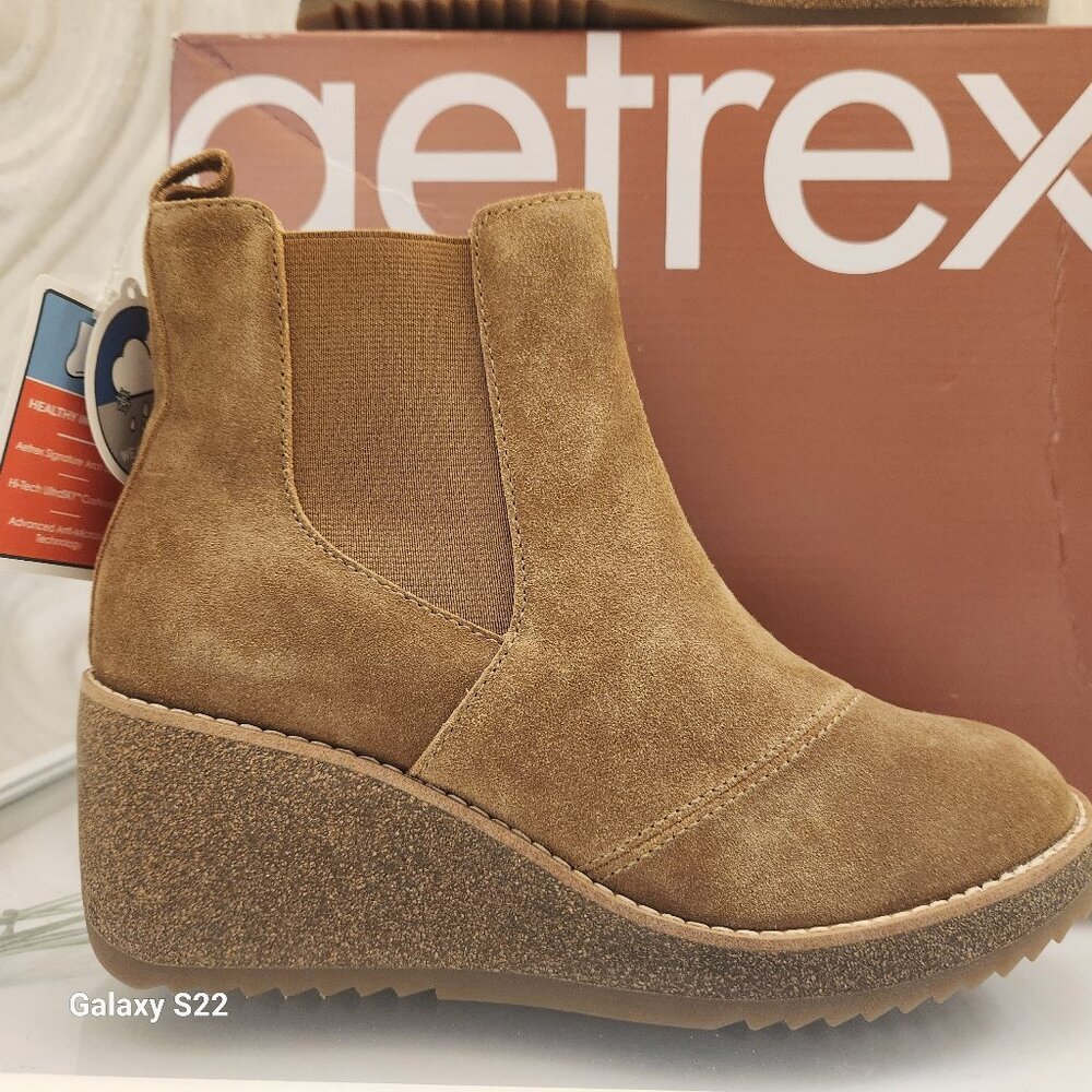 Aetrex "Dawn Honey" Wedge Boots, NIB. Size 7.5-8/EU 38
